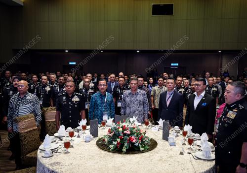 DATUK SERI SAIFUDDIN NASUTION ISMAIL