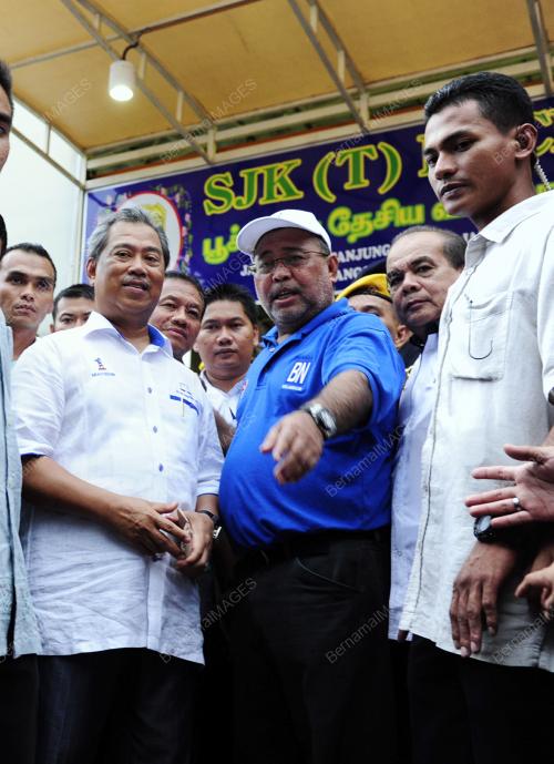 TAN SRI MUHYIDDIN YASIN