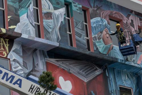 MURAL PERINGATI PETUGAS BARISAN HADAPAN DI IJN