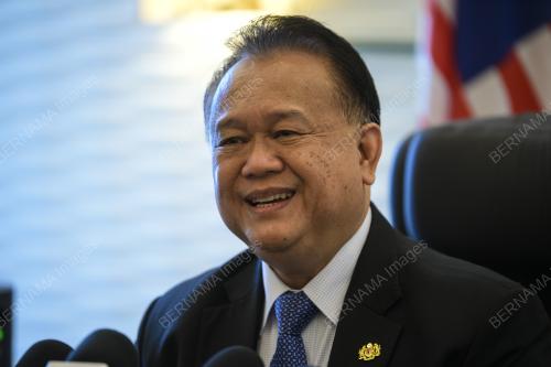 DATUK SERI ALEXANDER NANTA LINGGI