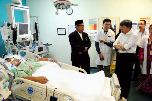 SULTAN SHARAFUDDIN IDRIS SHAH