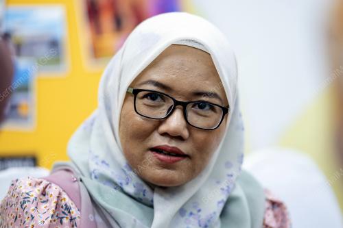 AZLINDA MAHAMUD
