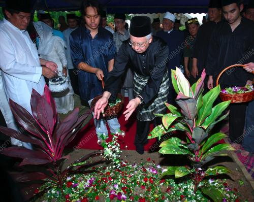 MAHD NAJIB TUN RAZAK