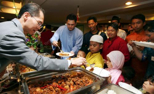 BERBUKA PUASA