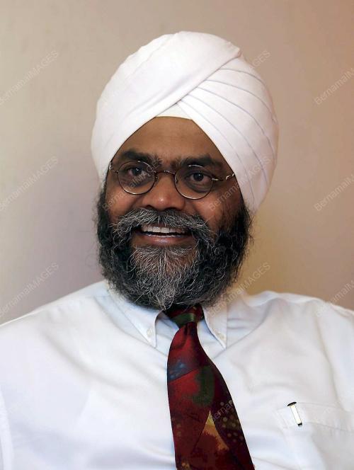 DR. B. S. BAINS