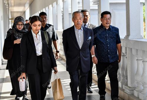 TAN SRI MUHYIDDIN MOHD YASSIN