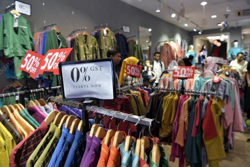 KL27_26052018_GST