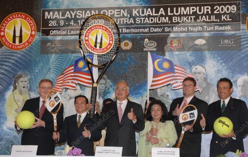 MOHD NAJIB TUN ABDUL RAZAK