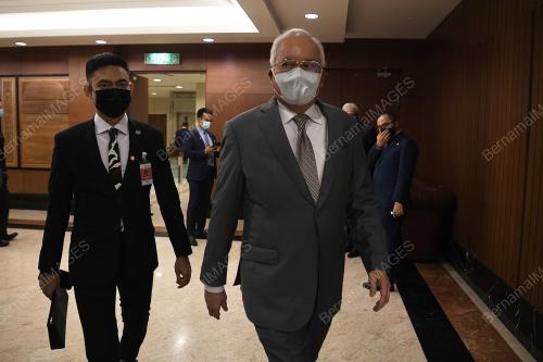 PERSIDANGAN PARLIMEN PENGGAL KETIGA 