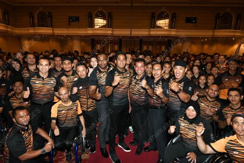 KL27_27022018_KHAIRY_BN201802260109