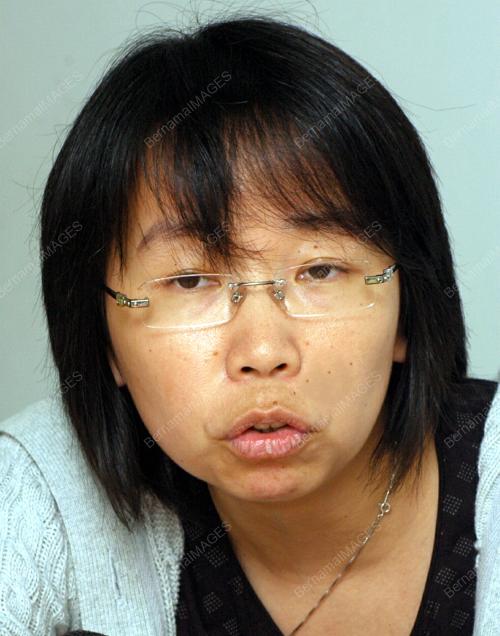 HU YING