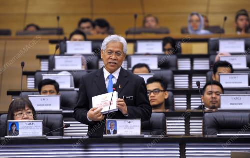 KL27_27072016_PARLIMEN