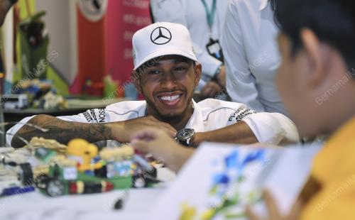 KL27_27092017_AMG_PETRONAS
