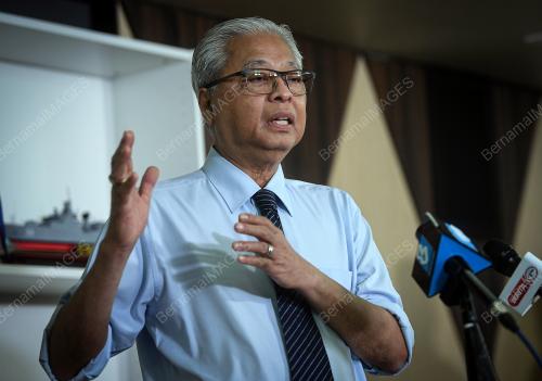 DATUK SERI ISMAIL SABRI YAAKOB