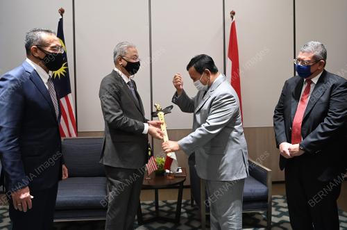 DATUK SERI ISMAIL SABRI YAAKOB