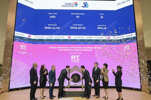 RT PASTRY HOLDINGS BERHAD LISTING CEREMONY