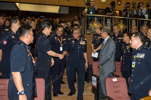 KL27_29112018_POLIS_BN201811284983