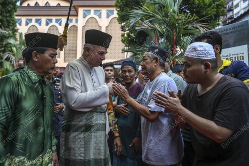 KL27_30112018_SOLAT_JUMAAT_BN201811295048