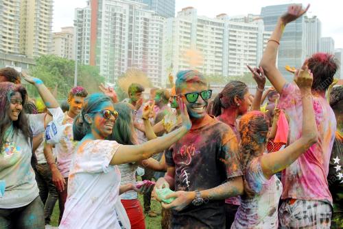 KL27_31102015_HOLI