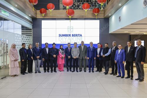 DATUK SERI WONG CHUN WAI