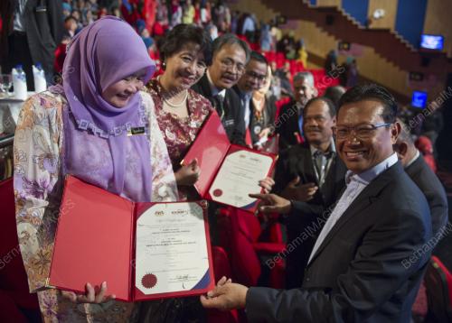KL28_01042015_ULANGTAHUN