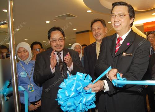 LIOW TIONG LAI