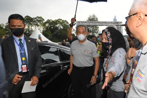 TAN SRI MUHYIDDIN YASSIN