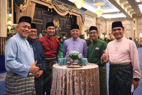 DATUK SERI ISMAIL SABRI YAAKOB