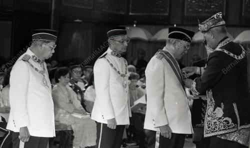 HARI KEPUTERAAN