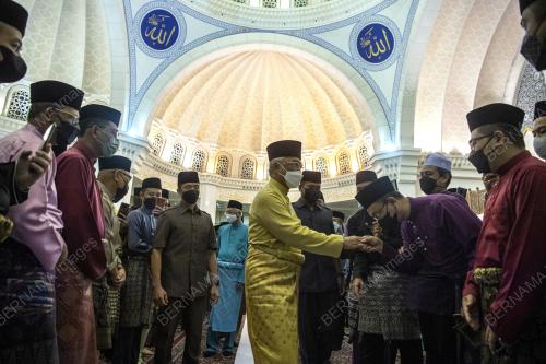 AL-SULTAN ABDULLAH RI'AYATUDDIN AL-MUSTAFA BILLAH SHAH