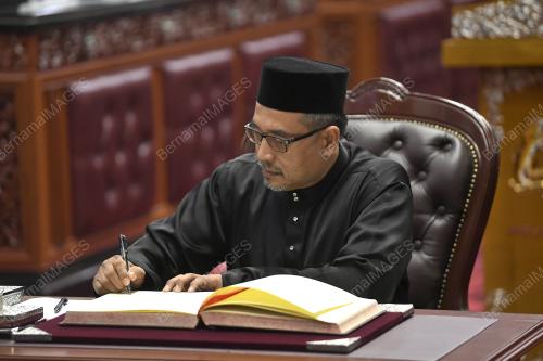 SENATOR MOHD APANDI MOHAMAD