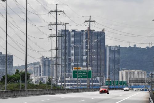 TINJAUAN PELARASAN TARIF ELEKTRIK