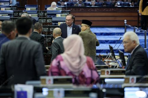 KL28_03032026_PARLIMEN