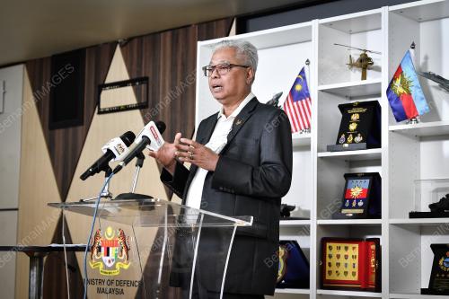DATUK SERI ISMAIL SABRI YAAKOB