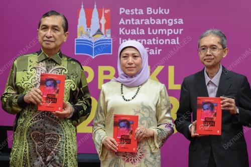 DATUK SERI NANCY SHUKRI