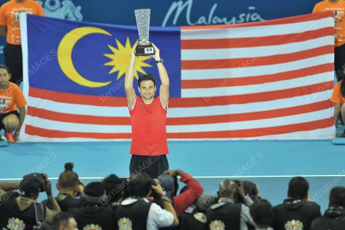 KL28_04102015_TENIS
