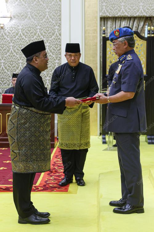 AL- SULTAN ABDULLAH RI'AYATUDDIN AL-MUSTAFA BILLAH SHAH