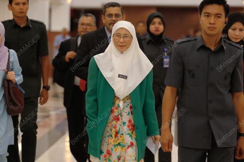 KL28_04112019_PARLIMEN_BN201910012838