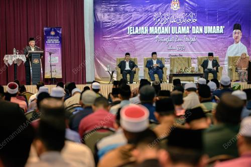 DATUK DR MOHD NA'IM MOKHTAR