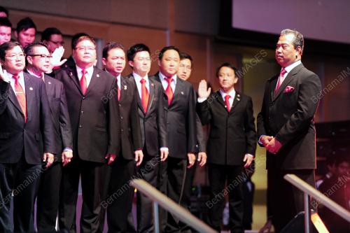 TAN SRI MUHYIDDIN YASSIN