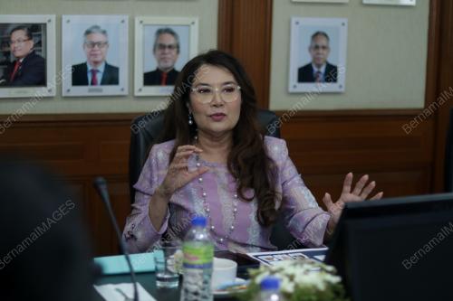 DATUK RAS ADIBA RADZI
