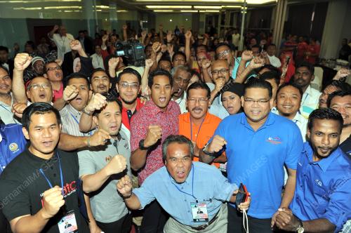 KL28_05112016_DEBAT