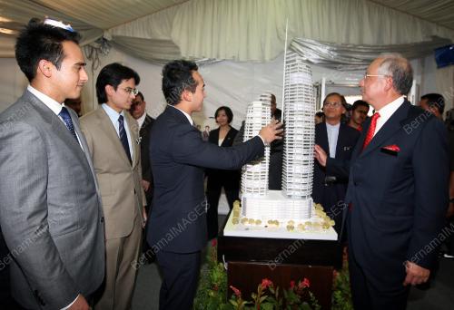 MOHD NAJIB TUN ABDUL RAZAK
