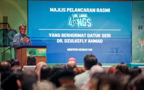 DATUK SERI DR. DZULKEFLY AHMAD