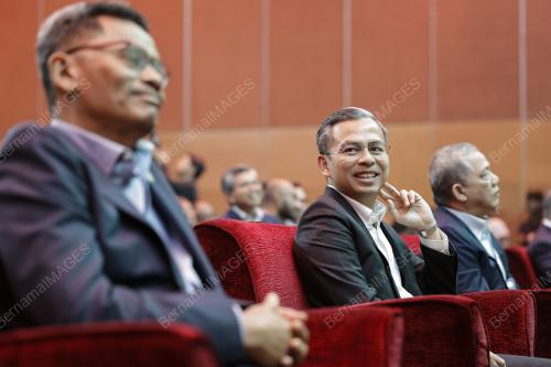 FAHMI FADZIL