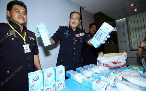 KL28_07814_DADAH_07082014