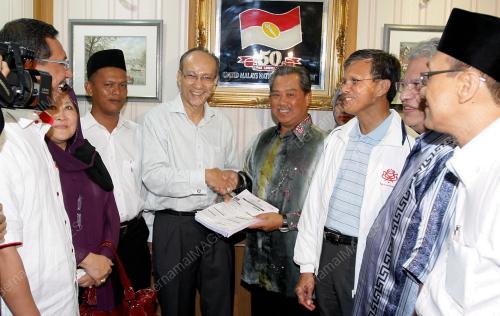 TAN SRI MUHYIDDIN YASSIN