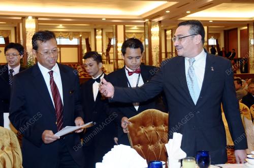 HISAMMUDDIN TUN HUSSEIN