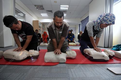 KL28_08102018_CPR