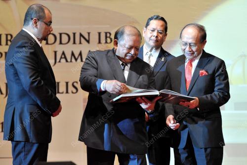 KL28_09012013_BUKU_ISTANA
